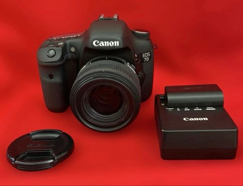 Canon sigma f 1 - 7d, f/1.4